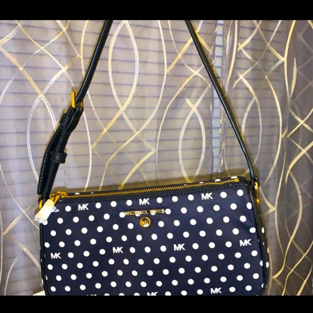NEW WITHOUT TAGS! Michael Kors polka dot handbag